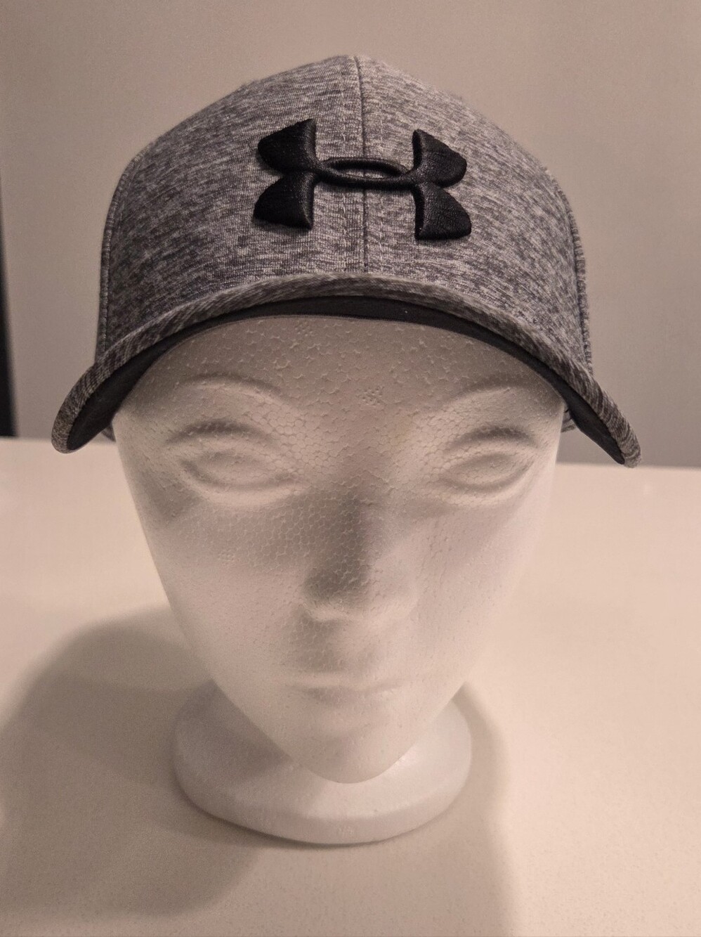 Under Armour Men’s Heather Gray Performance Cap - Picture 2 of 4